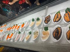 -雍容荟帝王蟹活龙虾展台自助(IFS黑金店)