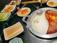-井格重庆火锅(西直门凯德Mall店)