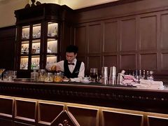 -LONG BAR 廊吧(外滩华尔道夫酒店)