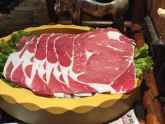 -老牌坊云南鱼豆花火锅(爱建店)