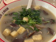 -小杨生煎(金山百联购物中心3楼店)