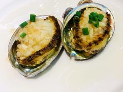 蒜蓉清蒸8头鲜鲍鱼-新兴·金羊座·粤菜点心(乐峰店)
