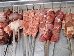 -烤肉小伙烤肉店