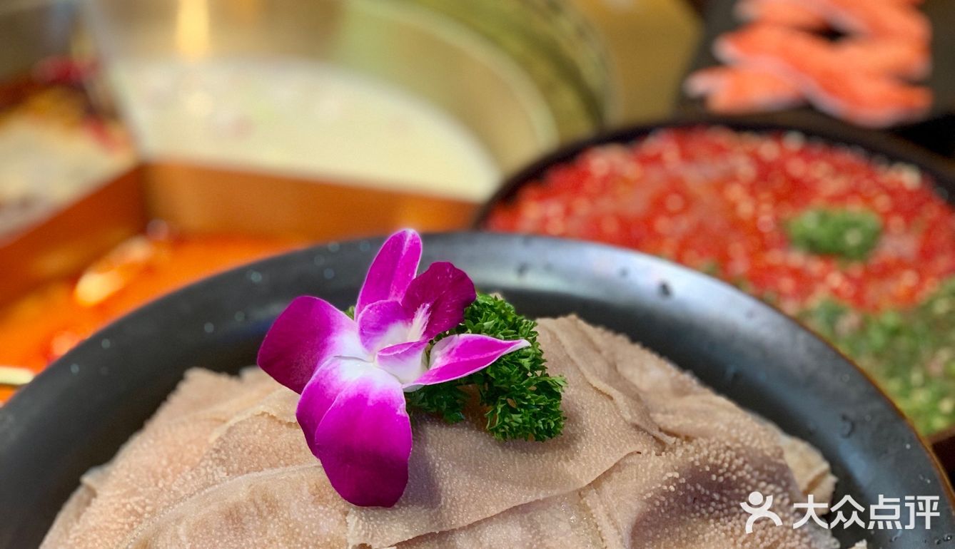 重庆火锅人间烟火在渝利‼️锅底正牛肉嫩真绝了