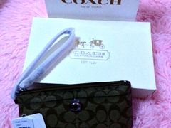 -COACH蔻驰(百联奥特莱斯广场店)
