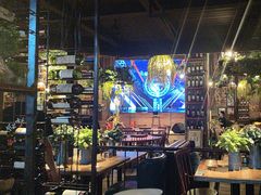 -临界音乐酒馆·小龙虾·江湖菜(华熙LIVE·鱼洞店)