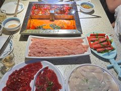 -二荆条·蜀鲜汇城市森林火锅