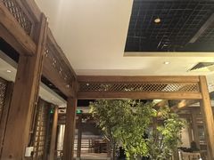 -萨拉伯尔(燕莎友谊商城店)