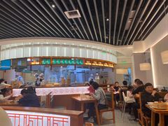 大堂-诚铭记·虾仁汤包·成都小吃(融创店)