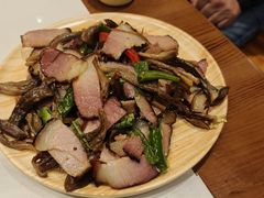 -乡土特色.冷锅鱼.牦牛肉汤锅