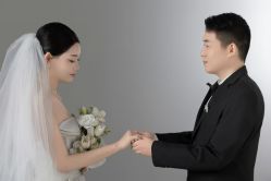 点击看大图 -都市丽人婚纱摄影