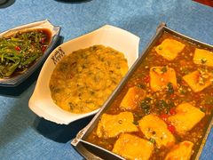 -香巴拉云南餐厅(华莱坞店)