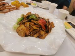 黑蒜烧真菌-鸿运楼烤鸭店(天桥店)