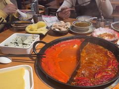 -三个四川人火锅(华联商厦店)