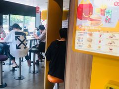 -麦当劳(杭州三花国际店)
