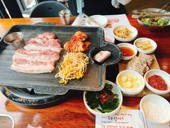 -Dombe豚(黑猪肉街店)