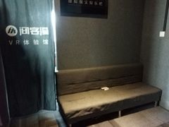 -VR 间客漫·PS电玩·虚拟现实包间游戏电竞(街道口店)