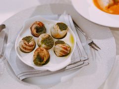 -广州塔卢特斯法国旋转餐厅