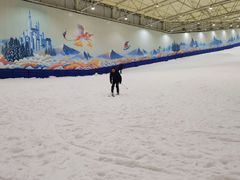 -乔波室内滑雪场