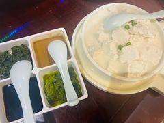 泉水石磨豆腐-老济南四合院·正宗鲁菜(宽厚里店)