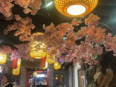 -艳阳天民俗村(公园路店)