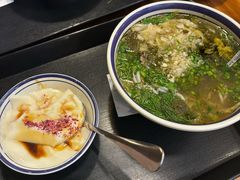 -云阿蛮云南生烫牛肉米线(奉贤路店)