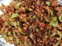 -云海肴·汽锅鸡·云南菜(天山百盛优客店)