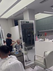 -PE SALON