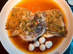 凤凰鱼头王-凤凰湘语·湘粤鲜融(浦东旗舰店)