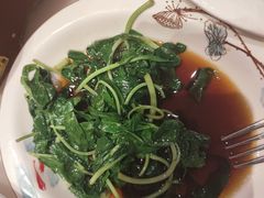 -满江红四季餐厅 · 国家五钻级酒家(新纪元大酒店店)