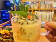 -月亮眼花园餐厅书吧酒吧