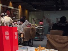 -海底捞火锅鲜切牛肉主题店(长寿路店)