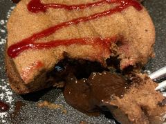 巧克力舒芙蕾松饼配香草冰激凌-西堤牛排(南京龙江店)