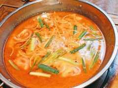 -快活林酸汤鱼鲜品火锅店(甲秀楼店)