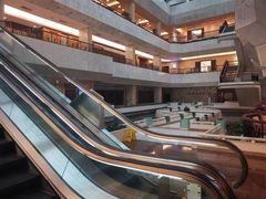 -广东大厦酒店(广州北京路步行街纪念堂地铁站店)