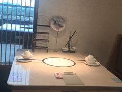 -左庭右院鲜牛肉火锅(浦江欢乐颂店)
