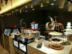 -筠咖啡西餐厅(上海国展宝龙丽筠酒店)