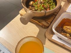 -老乡鸡(上海白玉兰广场店)