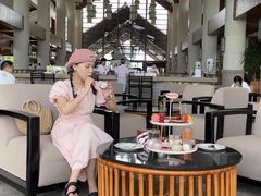 -亚龙湾喜来登·美景台大堂吧