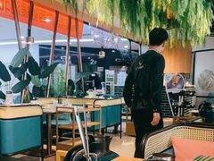 大堂-三个椰子·现砍椰子鸡(金源CBD店)