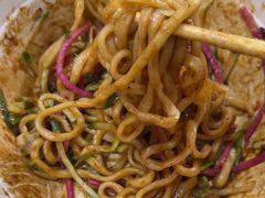 -黑八私房老北京炸酱面