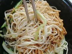 -肥肥虾庄·金牌油焖大虾(汉口城市广场店)
