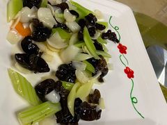 百合西芹炒木耳-观海轩餐厅(一线海景店)