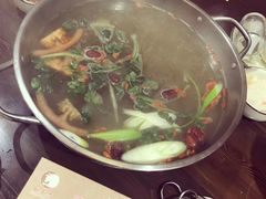 -乡土黄·鲜牛肉火锅·小龙虾(兴业街店)