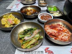 -草家酱蟹炭火烤肉店(珲春南路二店)