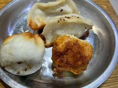 -黄阿姨锅贴大王(万航渡路店)