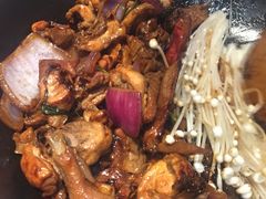 -胡须佬鸡煲四季火锅店(石厦西村直营店)