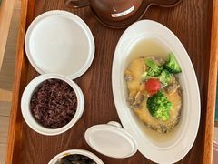 -雪梅月子中心(华侨城店)