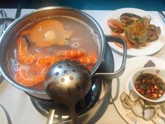-领鲜活海鲜榴莲自助火锅(东门店)