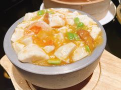 石锅松茸豆腐虾球-夏宫中餐厅(静安香格里拉店)